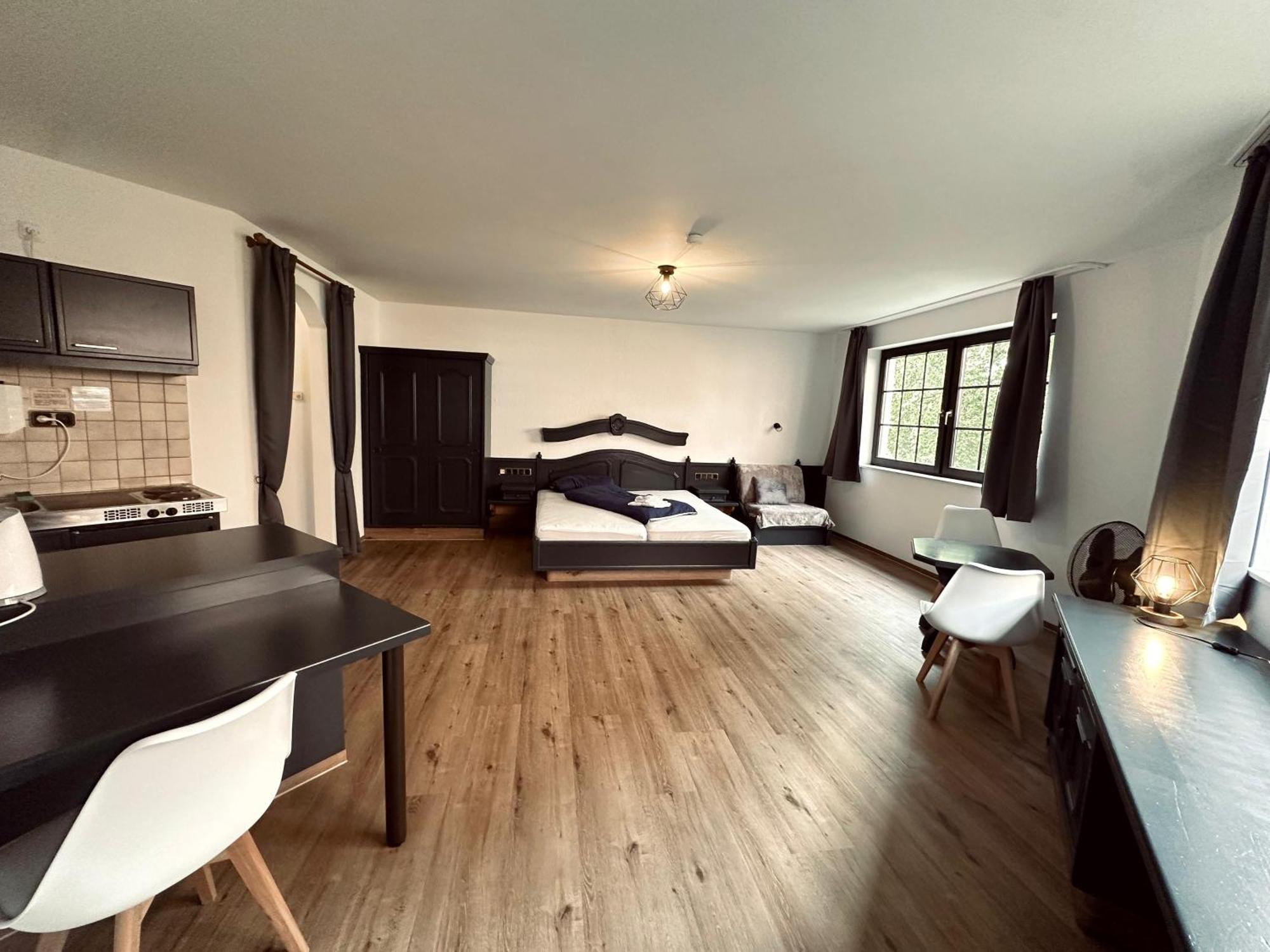 Appartamento In & Out Boardinghaus Stolberg  Esterno foto